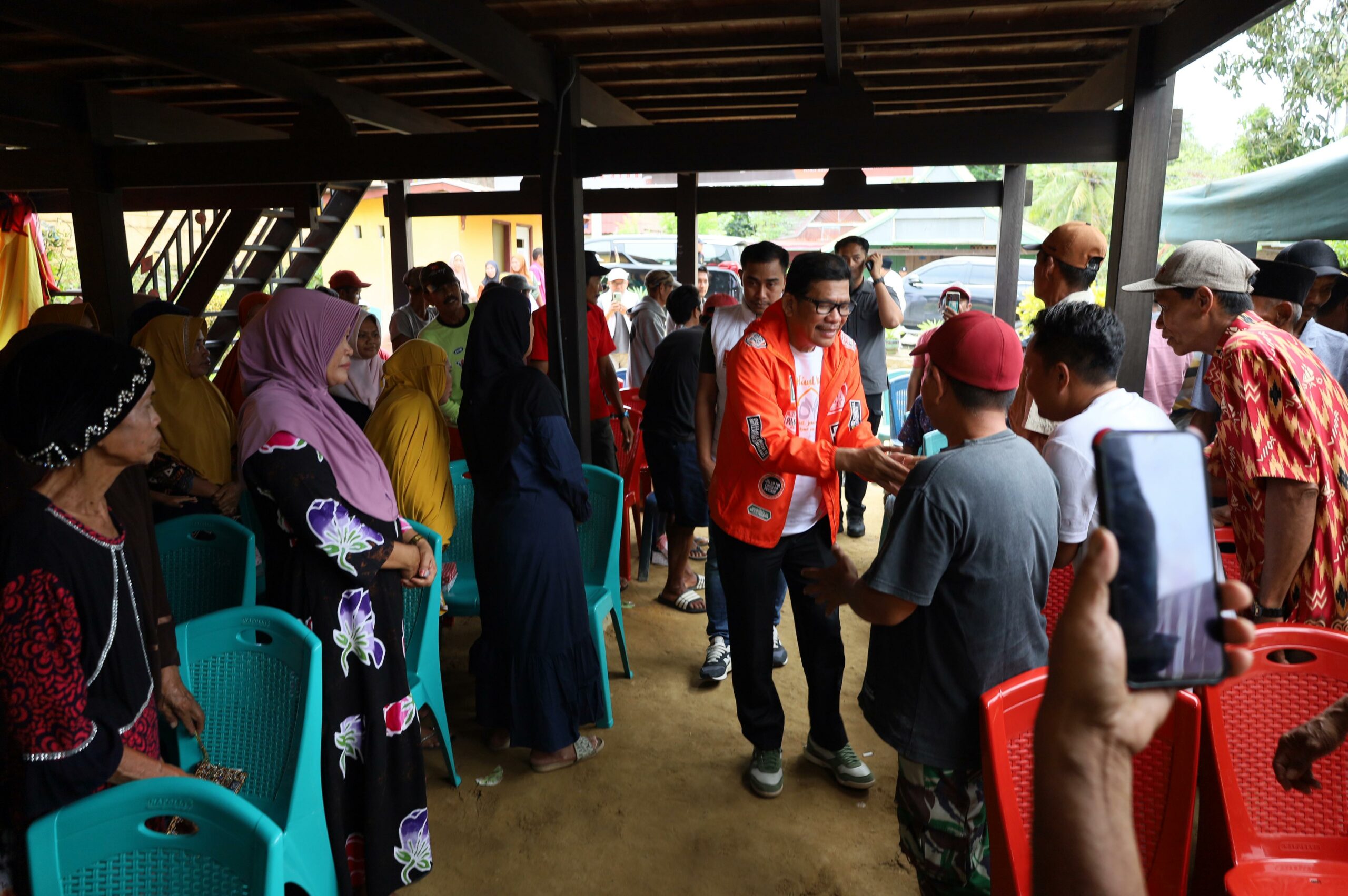 Peluncuran Buku Kenangan Sri Suparni "Memahat Jejak, Merapat Asa"